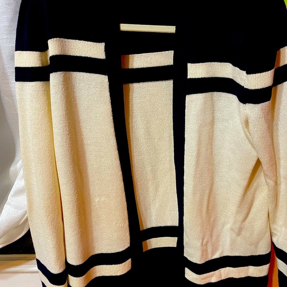 ST John for Neiman Marcus SZ XL - Picture 1 of 5